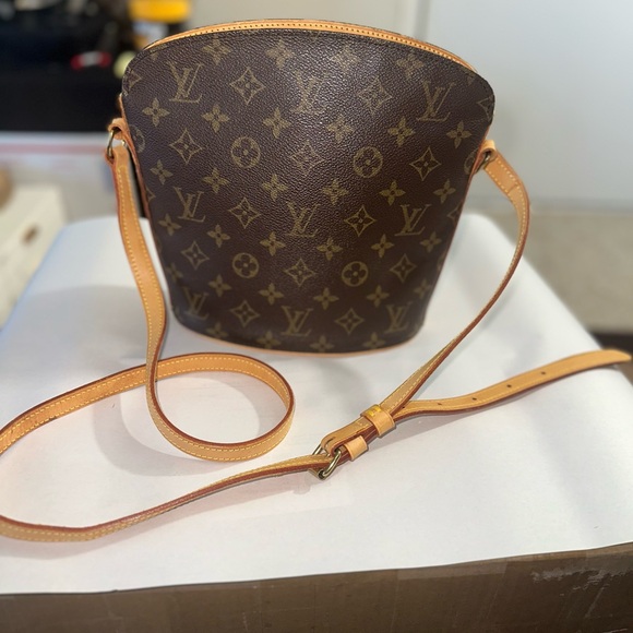 Louis Vuitton Handbags - LV Drouot Messenger Bag from the 2001 collection vintage  brown Coated Canvas.